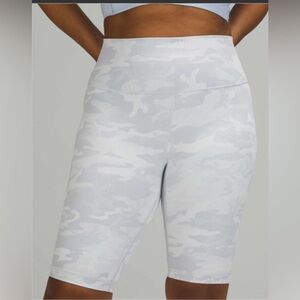 Lululemon Wunder Under Short Ribbed White Camo Size 4